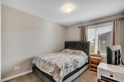 147 Copperstone Park Se, Calgary, AB 