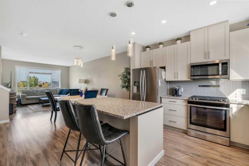 147 Copperstone Park Se, Calgary, AB 