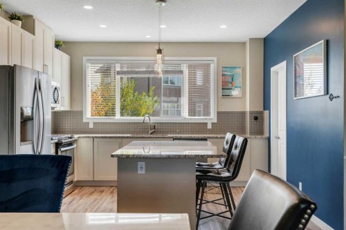 147 Copperstone Park Se, Calgary, AB 