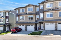 403 Sage Hill Grove NW Calgary, AB T3R 0Z8