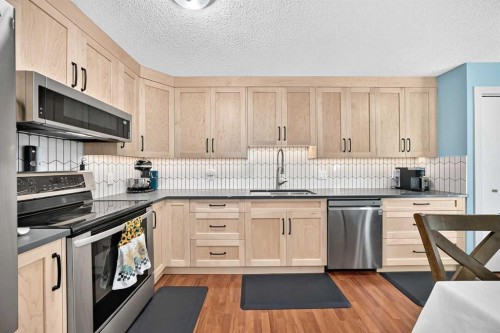 44 Mckinley Road Se, Calgary, AB 