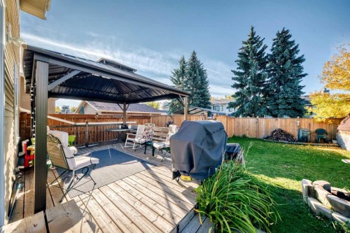 44 Mckinley Road Se, Calgary, AB 