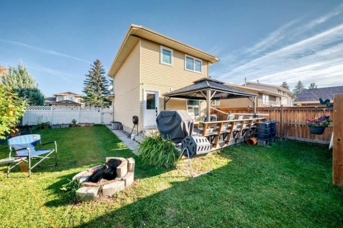 44 Mckinley Road Se, Calgary, AB 