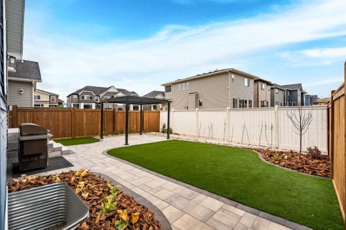 13 Bayview Mews Sw, Airdrie, AB 
