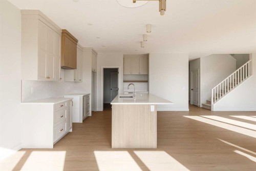 141 Creekstone Hill Sw, Calgary, AB 