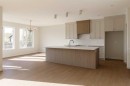 141 Creekstone Hill Sw, Calgary, AB 