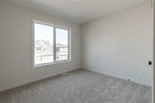 141 Creekstone Hill Sw, Calgary, AB 