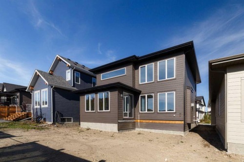 141 Creekstone Hill Sw, Calgary, AB 