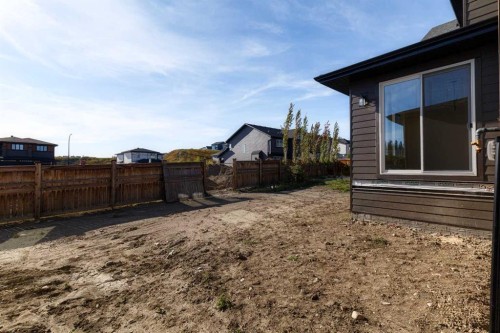 141 Creekstone Hill Sw, Calgary, AB 
