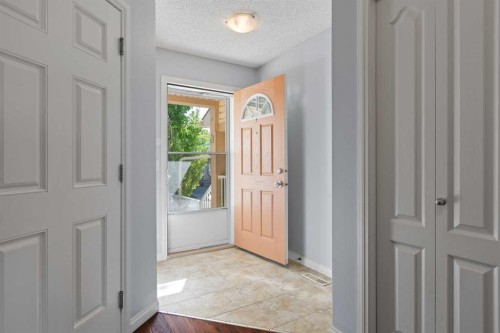 192 Sunset Point, Cochrane, AB 