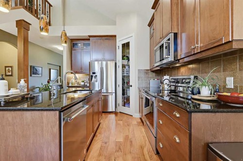 1906 High Park Circle Nw, High River, AB 