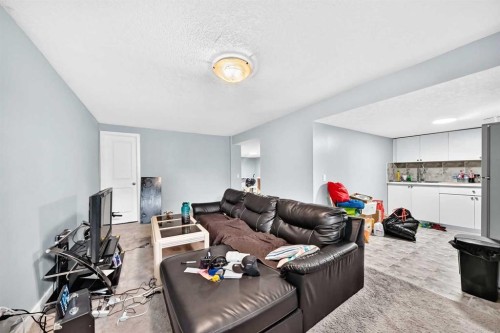 40 Faldale Close Ne, Calgary, AB 