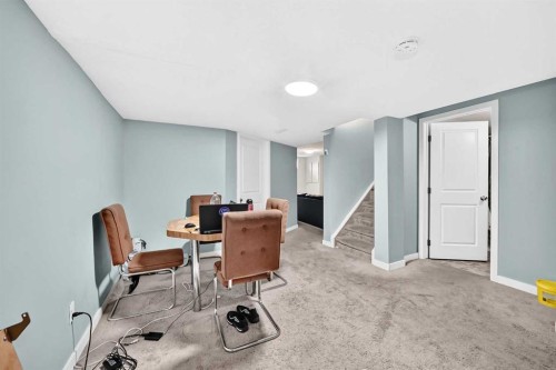 40 Faldale Close Ne, Calgary, AB 