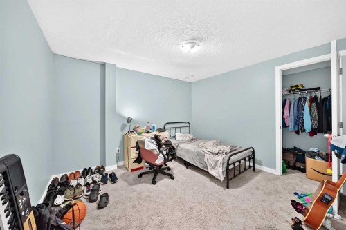 40 Faldale Close Ne, Calgary, AB 