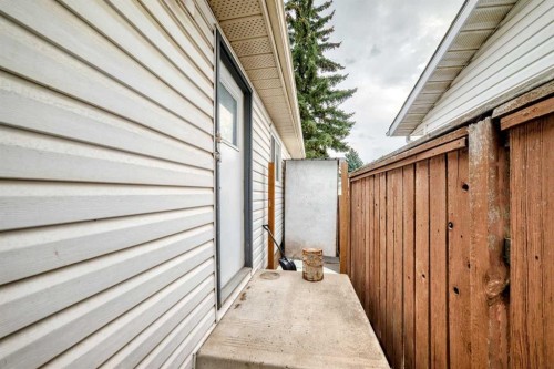 40 Faldale Close Ne, Calgary, AB 