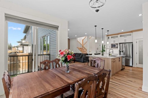 136 Douglas Ridge Green Se, Calgary, AB 