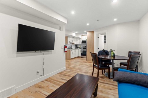 136 Douglas Ridge Green Se, Calgary, AB 