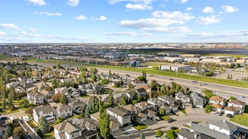 136 Douglas Ridge Green Se, Calgary, AB 