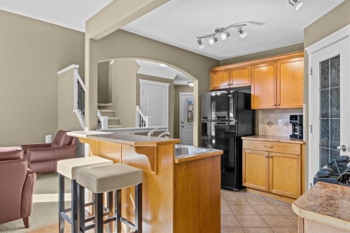 95 Royal Birch Circle Nw, Calgary, AB 