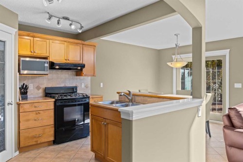 95 Royal Birch Circle Nw, Calgary, AB 