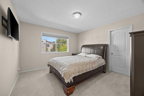 95 Royal Birch Circle Nw, Calgary, AB 