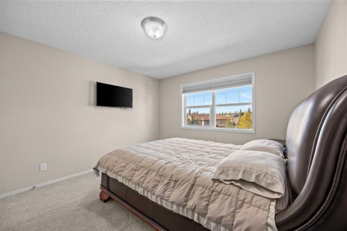 95 Royal Birch Circle Nw, Calgary, AB 
