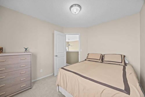 95 Royal Birch Circle Nw, Calgary, AB 