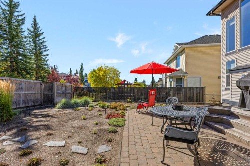 95 Royal Birch Circle Nw, Calgary, AB 