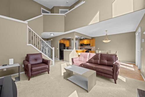 95 Royal Birch Circle Nw, Calgary, AB 
