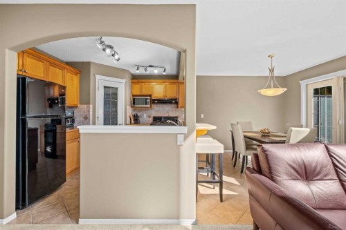 95 Royal Birch Circle Nw, Calgary, AB 