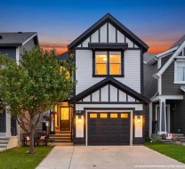 52 Evansborough Way NW Calgary, AB T3P 0M3
