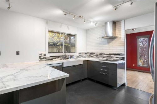 107 Bermuda Close Nw, Calgary, AB 