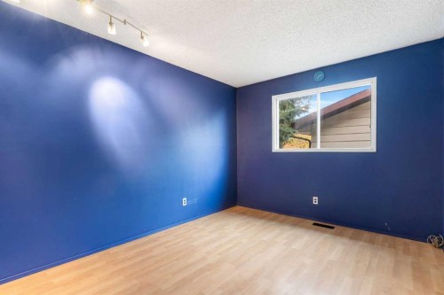 107 Bermuda Close Nw, Calgary, AB 