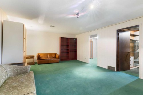107 Bermuda Close Nw, Calgary, AB 