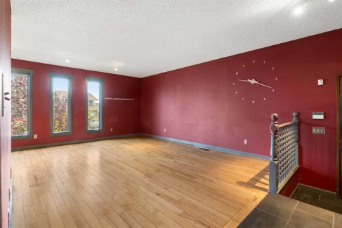 107 Bermuda Close Nw, Calgary, AB 