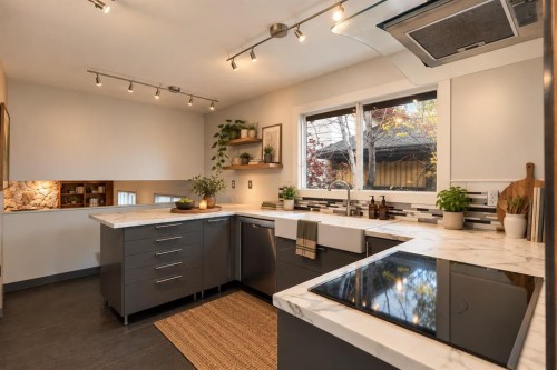 107 Bermuda Close Nw, Calgary, AB 