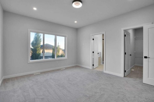 183 Heritage Court, Cochrane, AB 