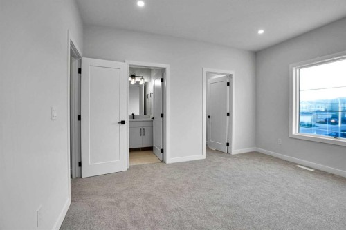 183 Heritage Court, Cochrane, AB 