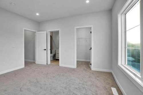 183 Heritage Court, Cochrane, AB 