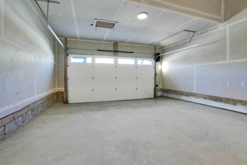 183 Heritage Court, Cochrane, AB 