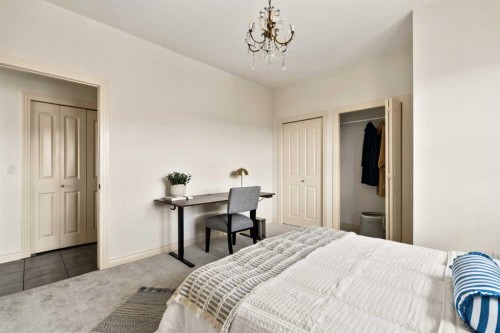 457-26 Val Gardena View Sw, Calgary, AB 