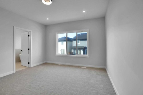 162 Heritage Court, Cochrane, AB 