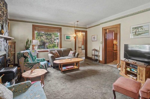 121 10 Avenue Ne, Calgary, AB 