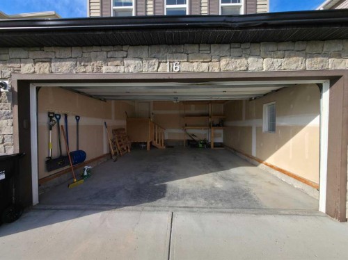 16 Nolancrest Green Nw, Calgary, AB 