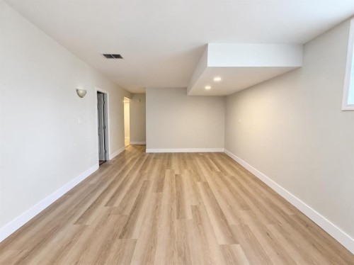 5230 Whitestone Road Ne, Calgary, AB 
