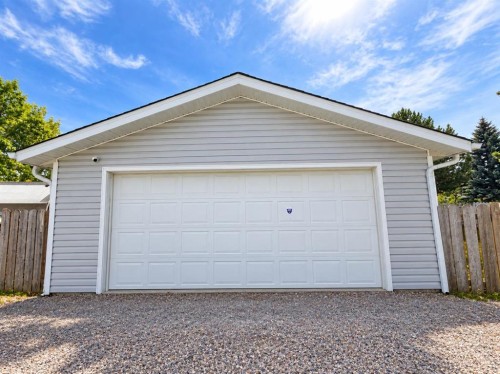 5230 Whitestone Road Ne, Calgary, AB 
