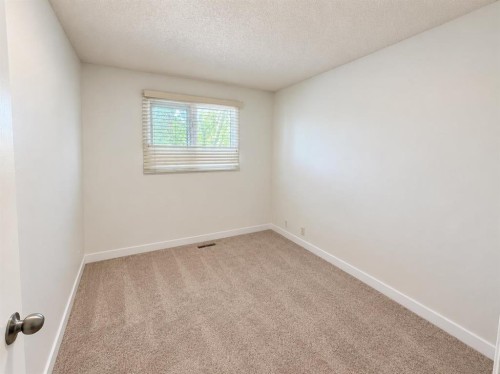 5230 Whitestone Road Ne, Calgary, AB 
