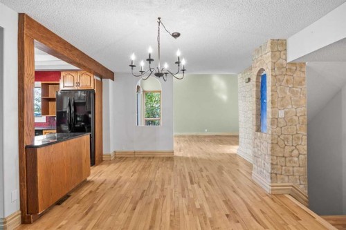 1336 116 Avenue Sw, Calgary, AB 