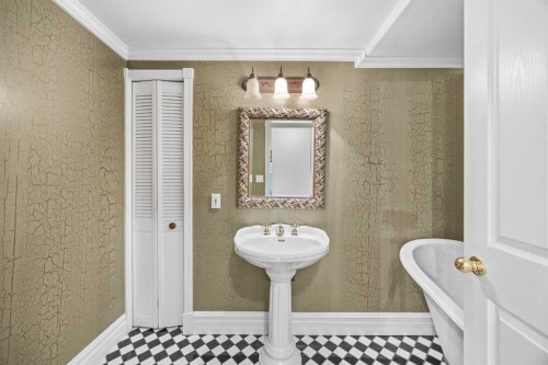 1336 116 Avenue Sw, Calgary, AB 