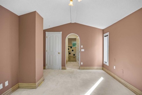 1336 116 Avenue Sw, Calgary, AB 